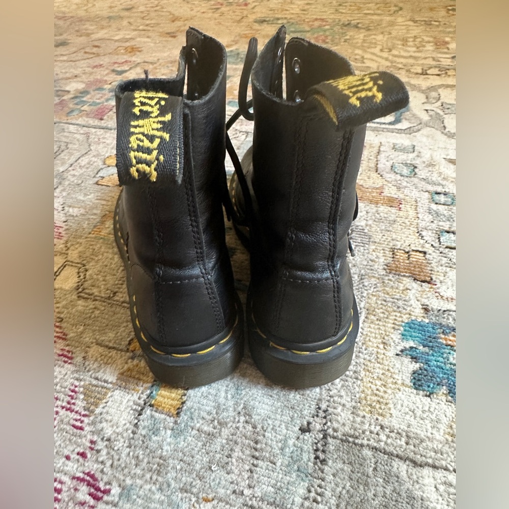The Original Dr. Martens - Picture 2 of 4